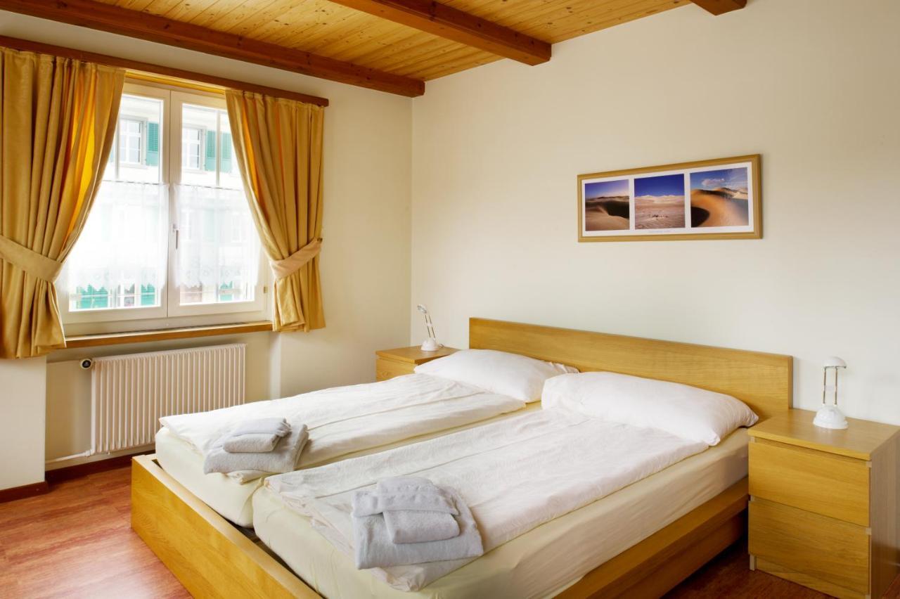 Aarwangen Gasthof Zum Wilden Mann מראה חיצוני תמונה